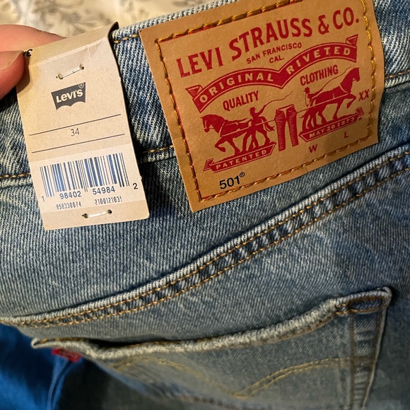 Levi's 501 Mid-Thigh Denim Shorts - Light Blue - Picture 10 of 11